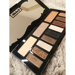 ⭐️Kat Von D Shade & Light Glimmer Palette